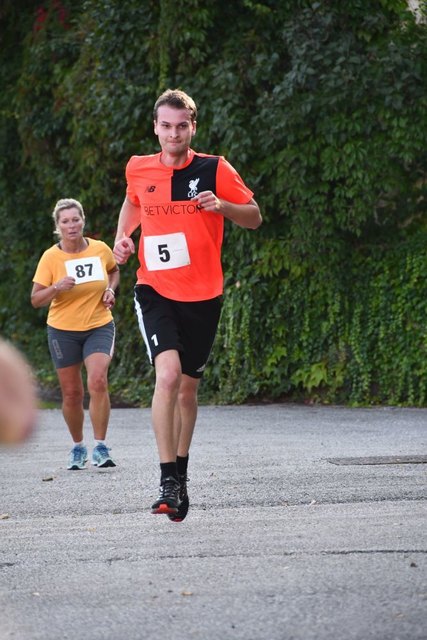 Auf dem Weg zum Schießstand