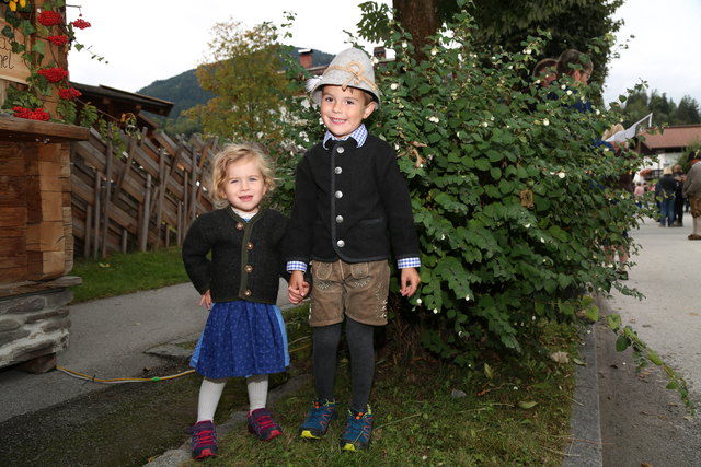 Zünftiges Pärchen Marie und David Machner.