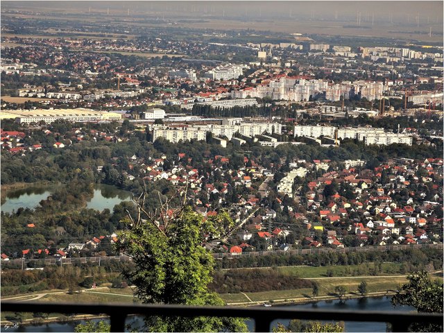 Die Stadtteile drüber der Donau