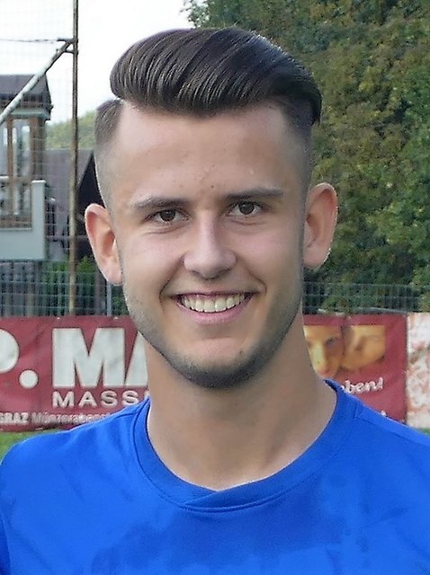 Torschütze Georg Rabl führte den DUSV Loipersdorf in der 40. Spielminute zum 3:0. | Foto: Walter Kapper