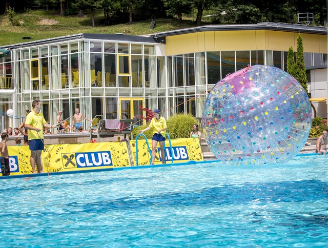 Aquarena: Badebetrieb wieder ab 2. November