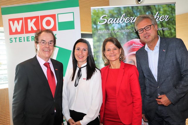 Laden zur Langen Nacht der Bewerbung: Hans Roth, Nathalie Rittner, Doria Pfob und Karl-Heinz Dernoscheg.