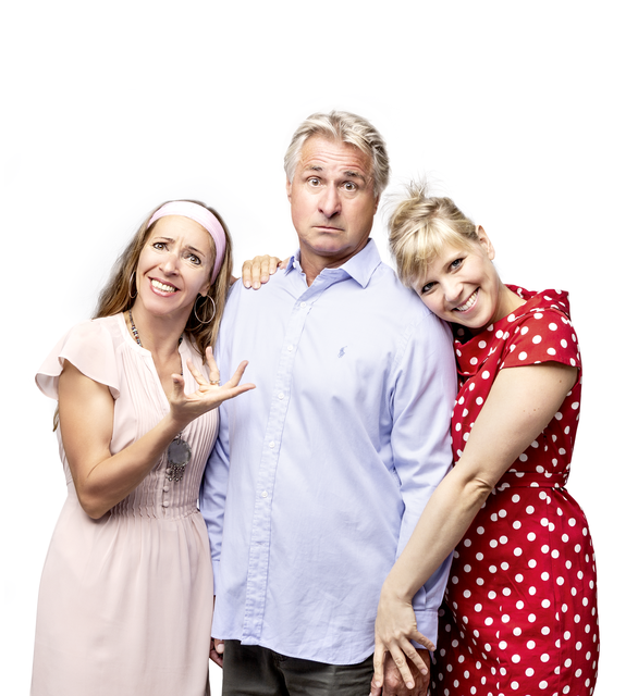Die Hauptdarsteller von links: Andrea Schnitt, Theaterleiter Wolfgang Ortner und Lisa Haslauer | Foto: Paul Schütz