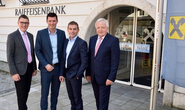 Prokurist Thomas Obernberger, Wolfgang Brandstätter, Wolfgang Steiner und Geschäftsleiter Alexander Fahrngruber (v.li.)