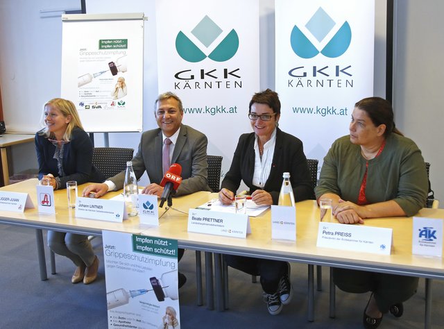 Grippeschutz-Impfaktion: Jutta Polligger-Juvan (Vizepräsidentin Apothekerkammer Kärnten), KGKK-Direktor Johann Lintner, LH-Stv. Beate Prettner und Petra Preiss (Präsidentin Ärztekammer für Kärnten)