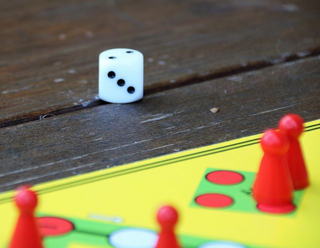 Spielstunde vor dem Haus. | Foto: HKroBild
