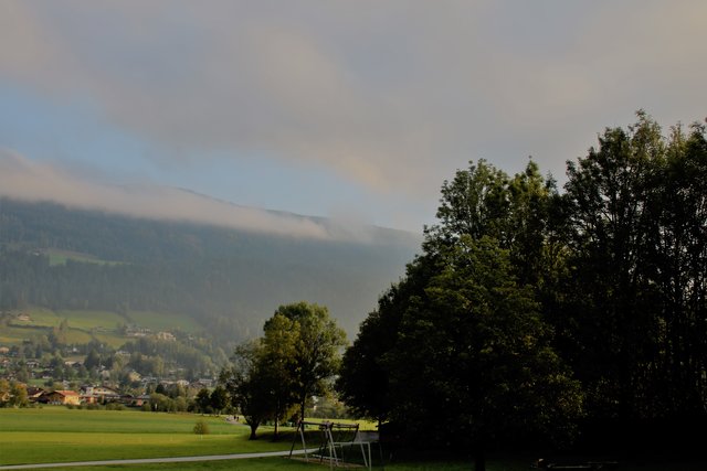 Aussicht vom Simonyhof in den Ort. | Foto: HKroBild