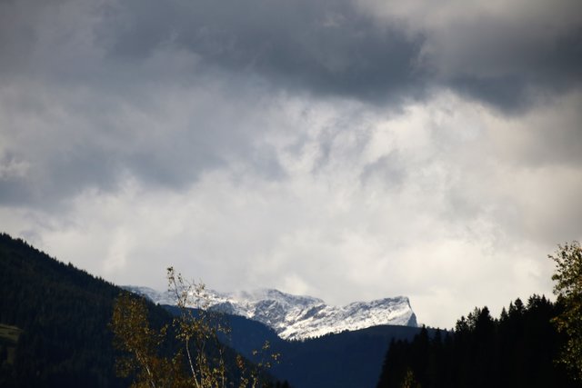 Ansicht vom Reiterhof ins Gebirge. | Foto: HKroBild