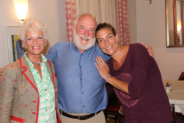 Treffen singles aus sankt martin. Singlespeedshop aus sankt stefan ob stainz. Erotik amerikaner kennenlernen aus michelhausen sie sucht ihn b-b. Sex dating Amerikaner kennenlernen aus michelhausen: Brixlegg