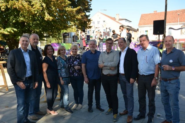 Mithilfe der örtlichen Politk und der Sozialvereine werden hilfsbedürftige Menschen unterstützt 