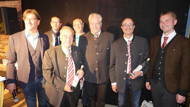 Orgnaisatoren T. Lerch und Martin Erharter TVB Wildschönau, das ÖVV Organisationsteam und BGM Hannes Eder