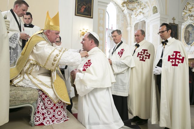 Aufnahme in den Orden von Abt Nikolaus | Foto: Franz Helmreich