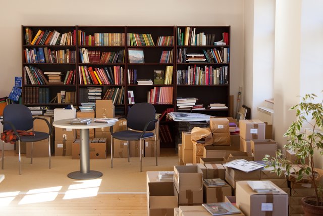 So sieht's aus bei der Edition Winkler-Hermaden. Bücher für private Kunden werde höchstpersönlich versendet.
 | Foto: Regina Courtier