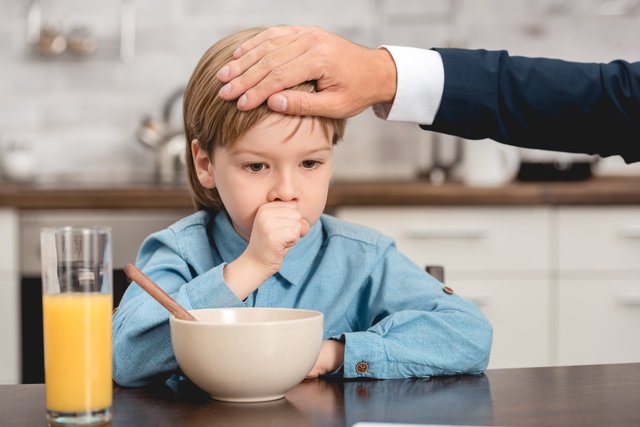 Hat ein Kind Fieber, gehört es grundsätzlich nicht in Schule oder Kindergarten, sondern in's Bett. | Foto: Foto: LIGHTFIELD STUDIOS / Fotolia
