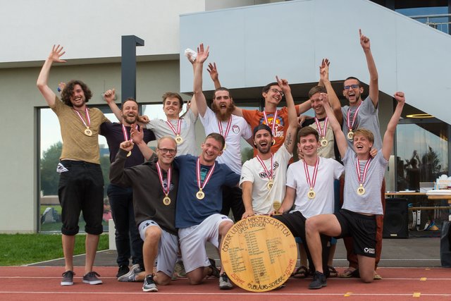 So sehen "Ultimate Frisbee"-Staatsmeister aus: Die Kundler "Innsiders" setzten sich im Finale gegen die amtierenden Wiener durch. | Foto: Innsiders