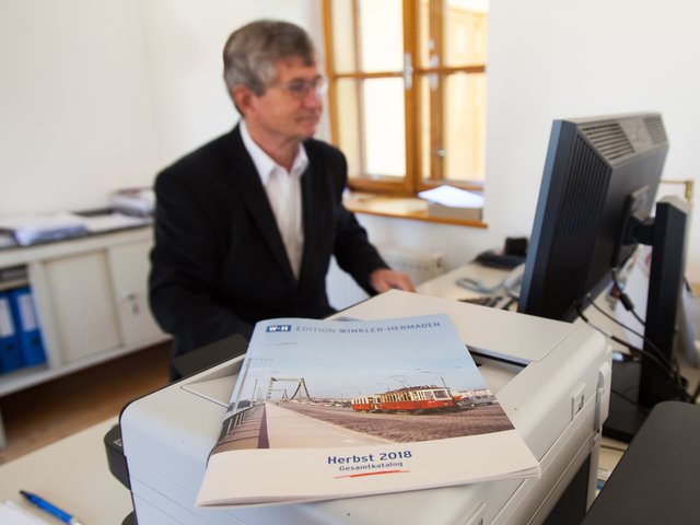 Der neue Katalog der Edition Winkler-Hermaden. | Foto: Regina Courtier