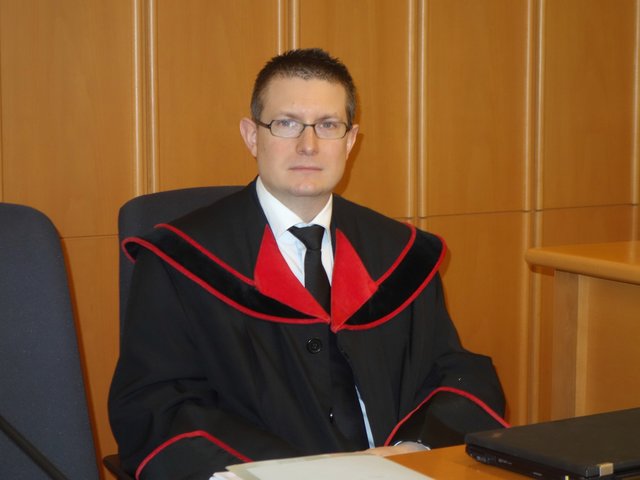 Staatsanwalt Leopold Bien meinte, dass jeder Vergewaltiger behaupte, der Sex wäre einvernehmlich gewesen.