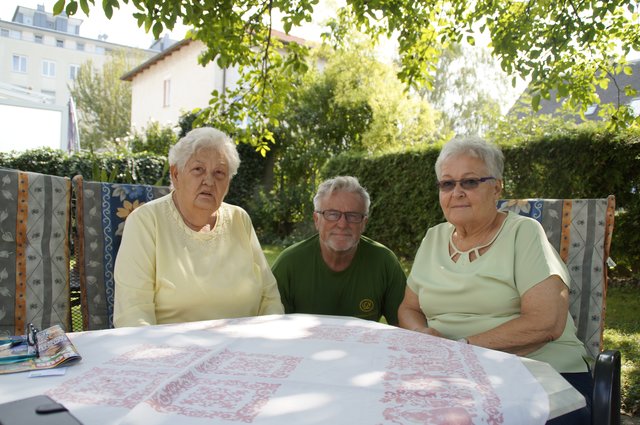 Besorgt über die Zukunft von Kaiserebersdorf sind Leopoldine Scheuchenpflug, Walter Weilguni und Waltraud Schmaus (v.l.).