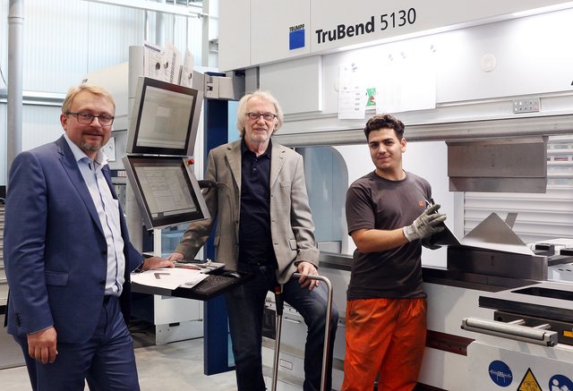 Schinko-Lehrling Ali Al Nuaimi mit Michael Schinko (M.) und Gerhard Lengauer (l.).