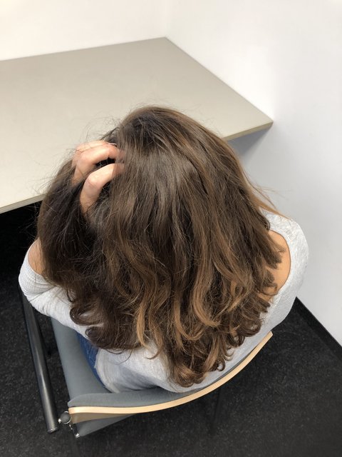 Oft sind wenige Eltern die Ursache dafür, dass man Läuse nicht loswird: Leiden tun darunter ganze Schulen.