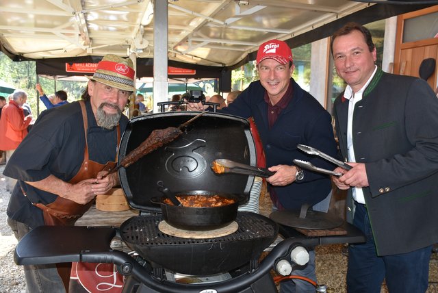 Leo Gradl, Alexander Pointner, Christian Hubinger, Eröffnung Weber Grill Academy im Stillen Tal, Pabneukirchen. 