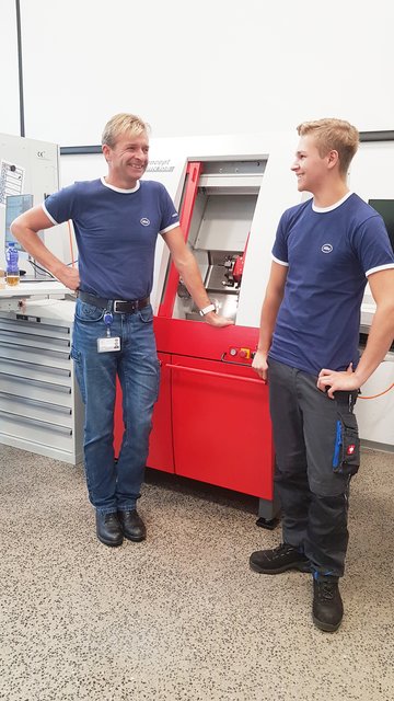 Stefan Walther und Lehrling Daniel Leeb. | Foto: Miba