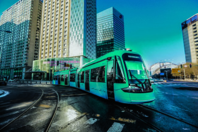 Eine Straßenbahn in Shenyang in China. | Foto: Getty Images