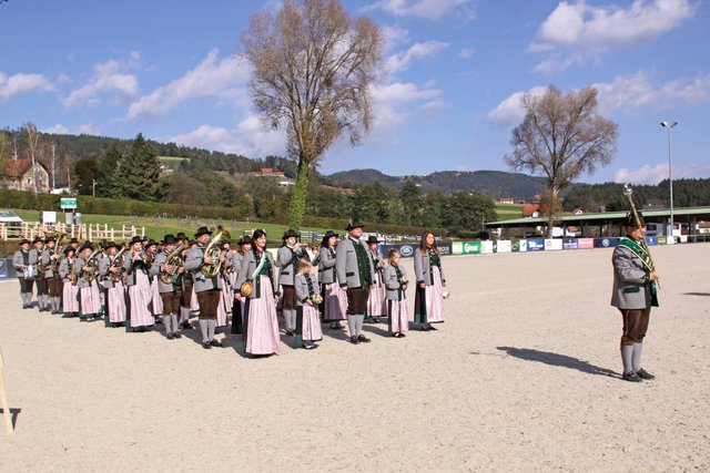 Die Musikkapelle Hollenegg beim Einmarsch in Pieber. | Foto: KK