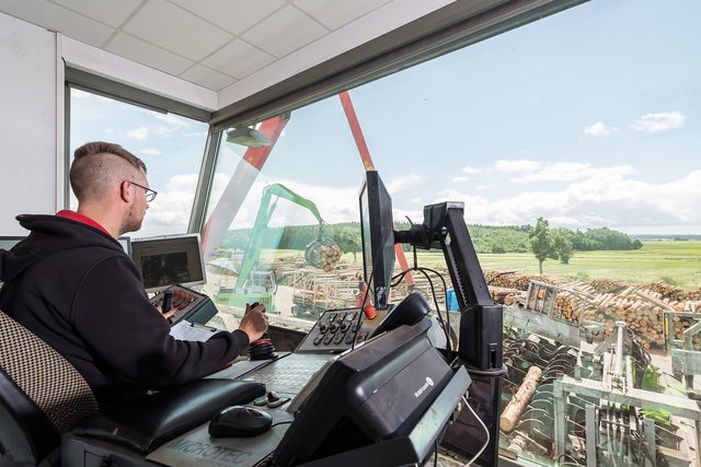 Pfeifer verarbeitet pro Jahr rund 3,8 Mio. Festmeter Rundholz.