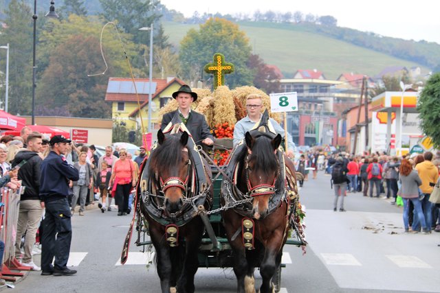 Erntekrone, Gamlitz, Winzerzug, Weinlesefest