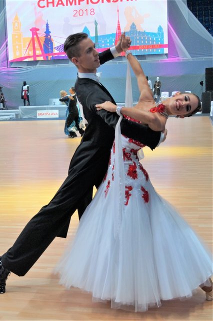 Michael Walter &amp; Alexandra Dostal starten bei  der Staatsmeisterschaft Standard in der Allgemeinen Klasse A | Foto: © TSC Grün-Rot-Wels
