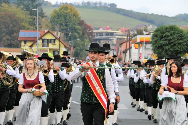 Marktmusikkapelle Gamlitz, Winzerzug, Weinlesefest