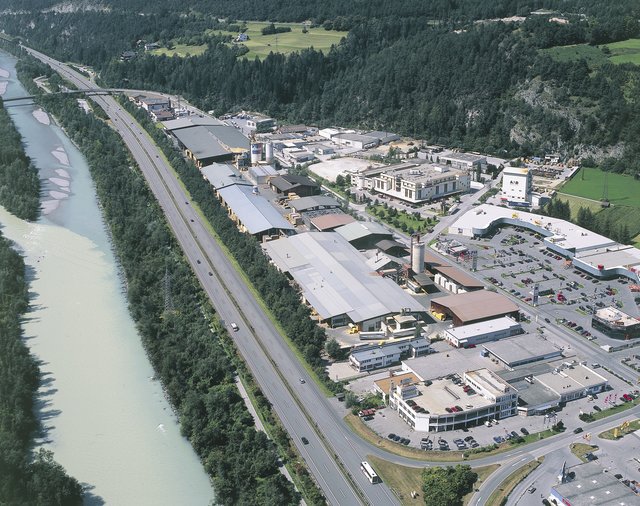 Am Gründungsstandort Imst beschäftigt Pfeifer heute 530 Mitarbeiterinnen und Mitarbeiter.