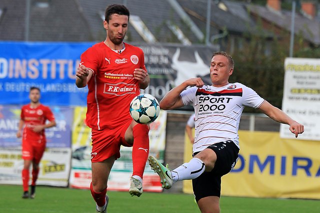 Florian Thomann (r.) schoss Bad Gams mit zwei Treffern zum späten Sieg über Flavia Solva. | Foto: Franz Krainer
