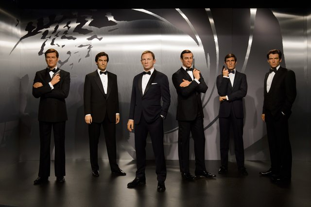 007-Agenten als Wachsfiguren: Roger Moore, George Lazenby, Daniel Craig, Sean Connery, Timothy Dalton und Pierce Brosnan | Foto: Madame Tussauds Wien