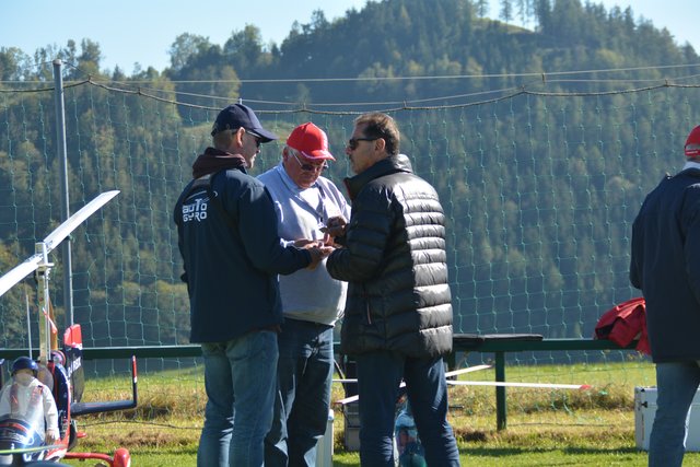 Die Mitglieder des MFC Eisenstraße zeigten beim Mostfliegen in Gseng ihr Können.