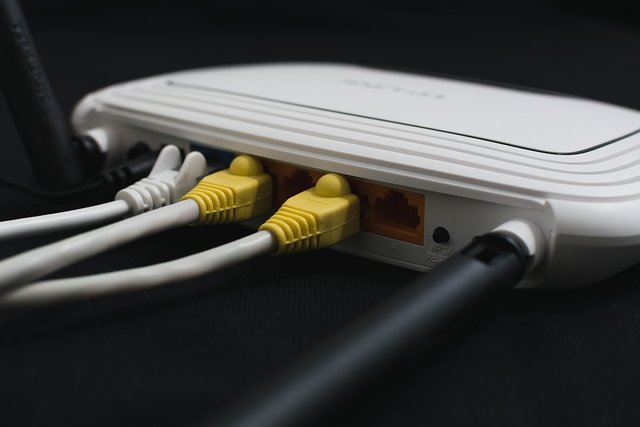 Die Breitbandserviceagentur Tirol GmbH hilft Gemeinden beim Breitbandausbau. Der neue Geschäftsführer Abler wird den Service voran treiben. (Symbolbild)