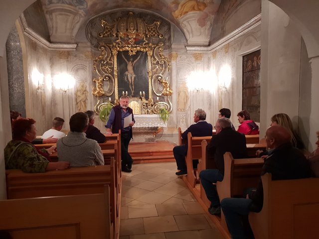 Führung: die fast original erhaltene Schlosskapelle.