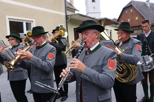 Der Musikverein Geistthal spielte beim Erntedankfest auf. | Foto: Cescutti