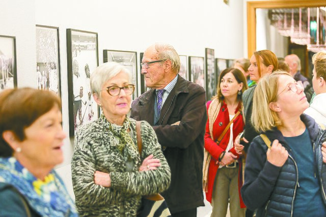 Die Ausstellungen waren sehr gut besucht.
 | Foto: Dietmar Mathis