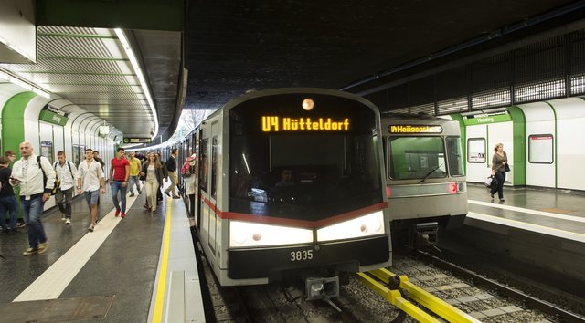 Der sogenannte "Bierkavalier" ist wieder unterwegs. In der U4 spricht oder schreit er Frauen an.