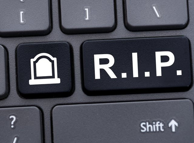 Diverse Webseiten helfen bei der Trauer.