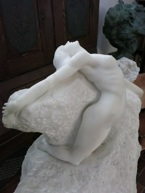 Büsten von Gustinus Ambrosi in Stallhofen