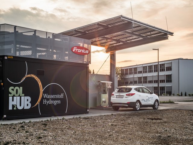 Der Fronius Solh2ub ist die erste innerbetriebliche Wasserstoff-Betankungsanlage Österreichs.