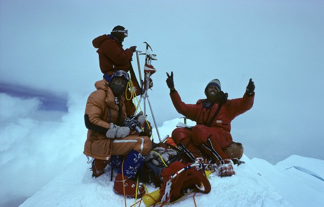 Pioniere: Robert Schauer (l.) und Wolfgang Nairz waren vor 40 Jahren die ersten Österreicher am höchsten Berg der Welt.