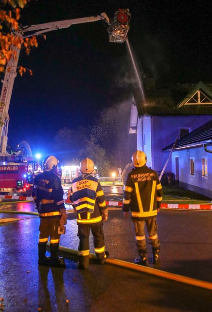 Verletzt wurde niemand, die Brandursache ist noch unklar.