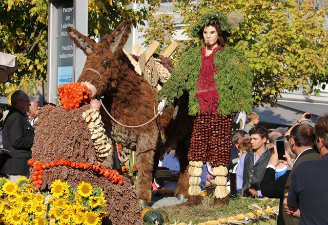 Südsteirisches Herbstfest, Festumzug, Leibnitz, Hauptplatz, Brauchtumsgruppe Maltschach,