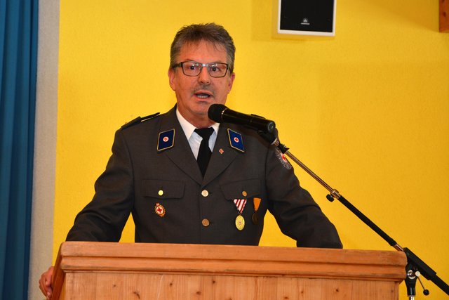 Seit mittlerweile 28 Jahren Orststellenleiter, warf Egon Neururer einen Blick zurück auf die Anfänge der Rot Kreuz Ortsstelle in St. Leonhard