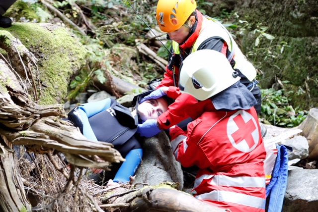 200 Rotkreuzler aus vier Bezirken übten in Obervellach zwei Tage lang den Ernstfall