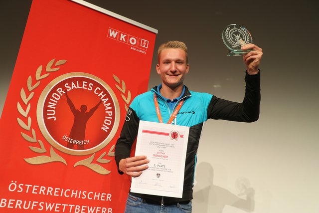 Er kann stolz auf sich sein: Stefan Ronacher von Sport Bründl in Kaprun.